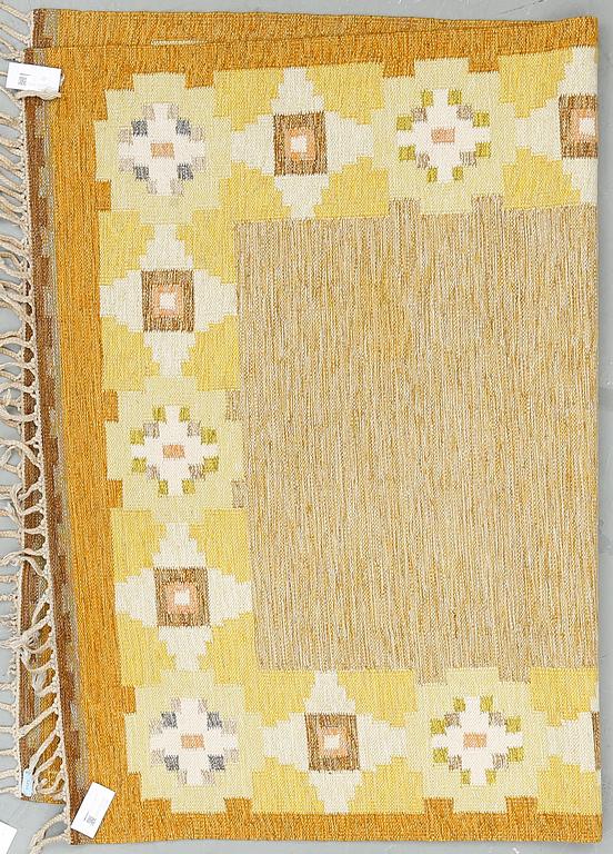 MATTA, rölakan. Signerad IS (Ingegerd Silow). Ca 200x140 cm.