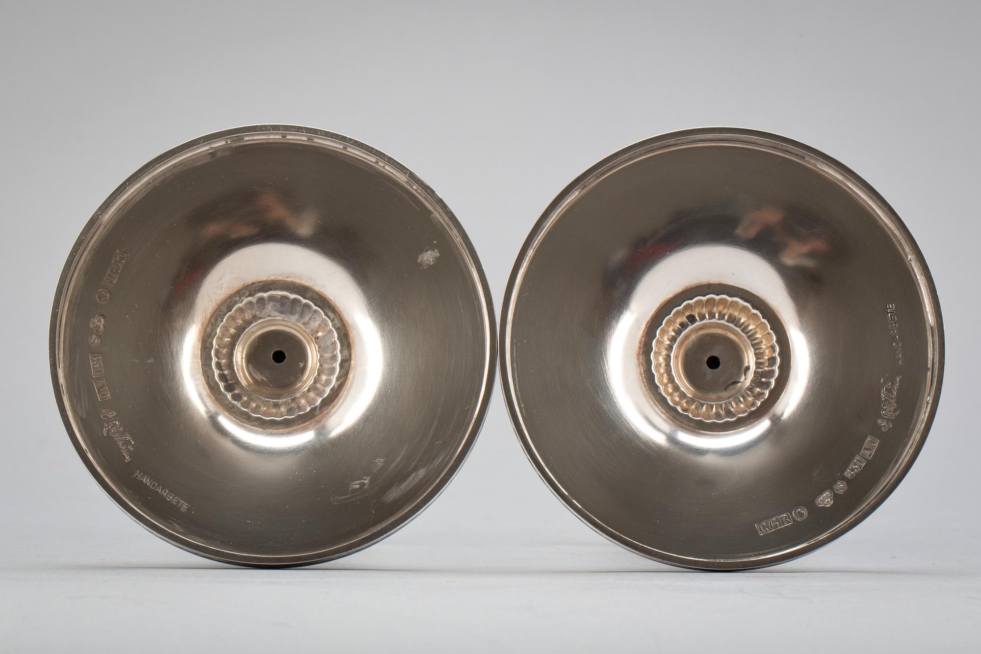 LJUSSTAKAR, ett par. Silver, Eric Råström, för C.G Råström, Stockholm, 1975. Tot vikt ca 360 g.