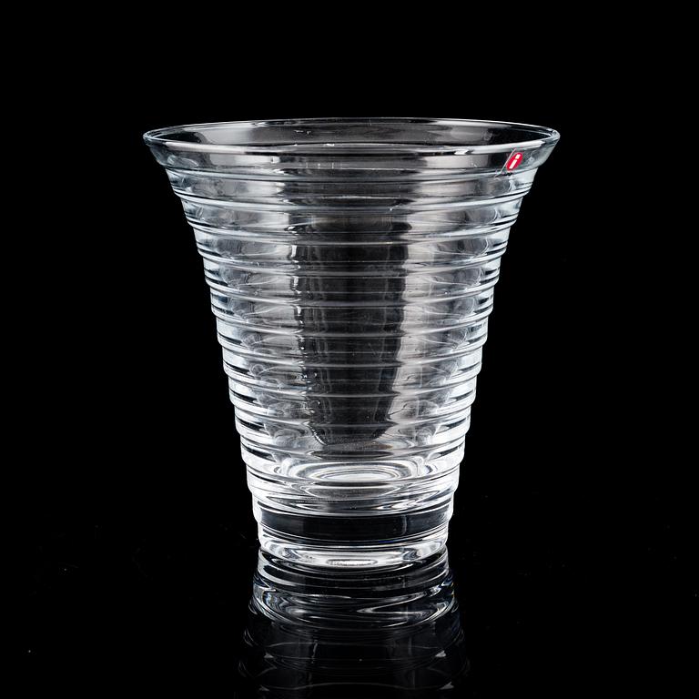 AINO AALTO, a 'Bölgeblick' glass vase, Iittala.