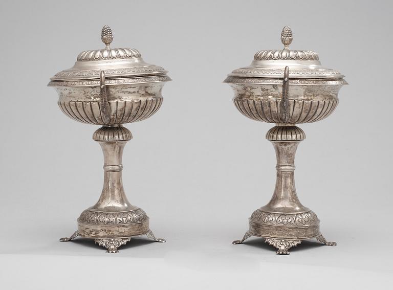 Two Swedish sugarbowls with covers, 1835.