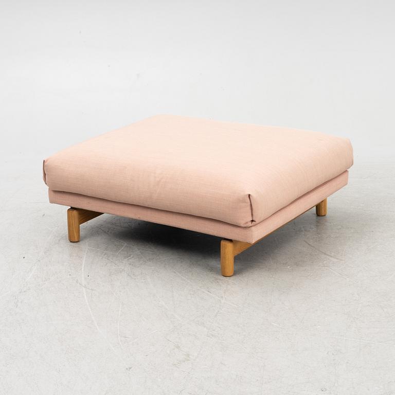 Muuto, Soffa "Rest" med puff.