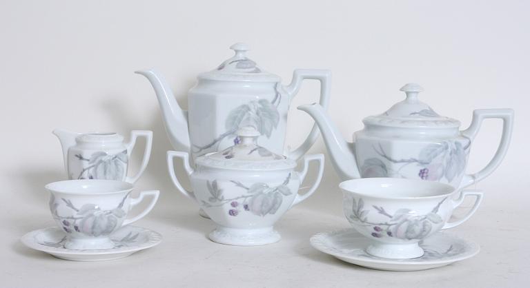 TE- OCH KAFFESERVIS, porslin, "Maria Björnbär", Rosenthal.