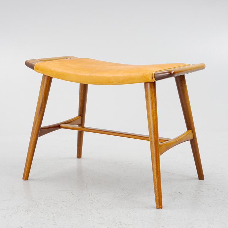 Hans J. Wegner, an "AP-30" ottoman. Provenence Sven Lundh.