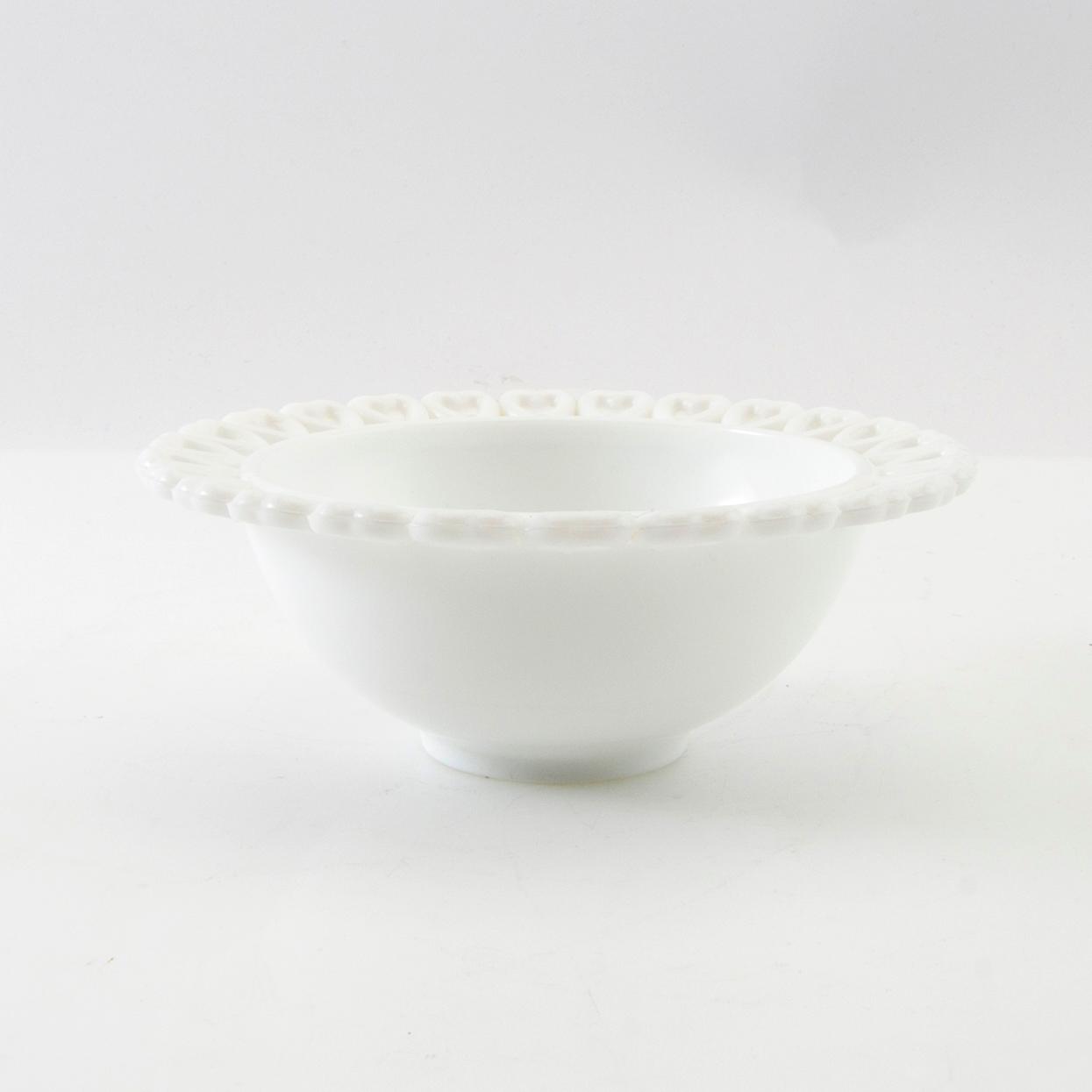 Gunnar Ander, service about 20 dlr Lindshammar glassworks opal glass mid-20th century.