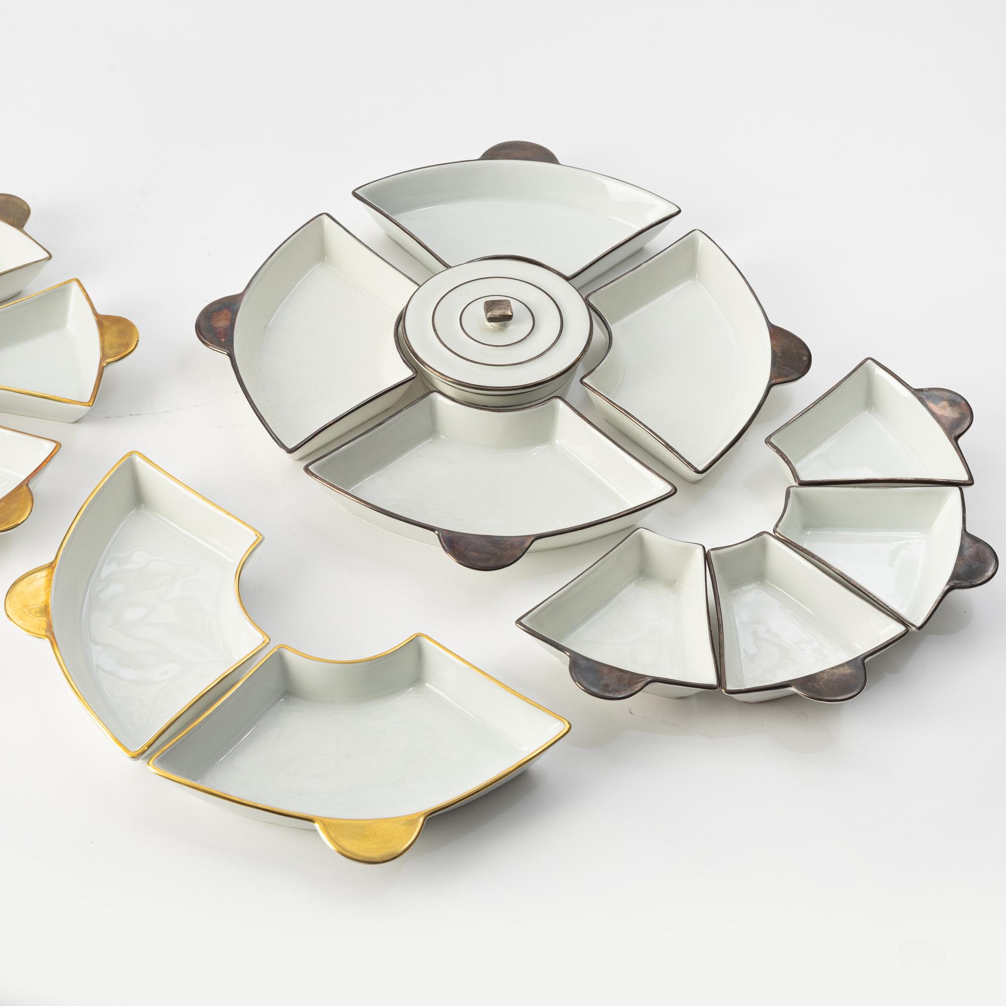 Edward Hald, a 19 pieces part porcelain cabaret, Karlskrona, Sweden 1930s.