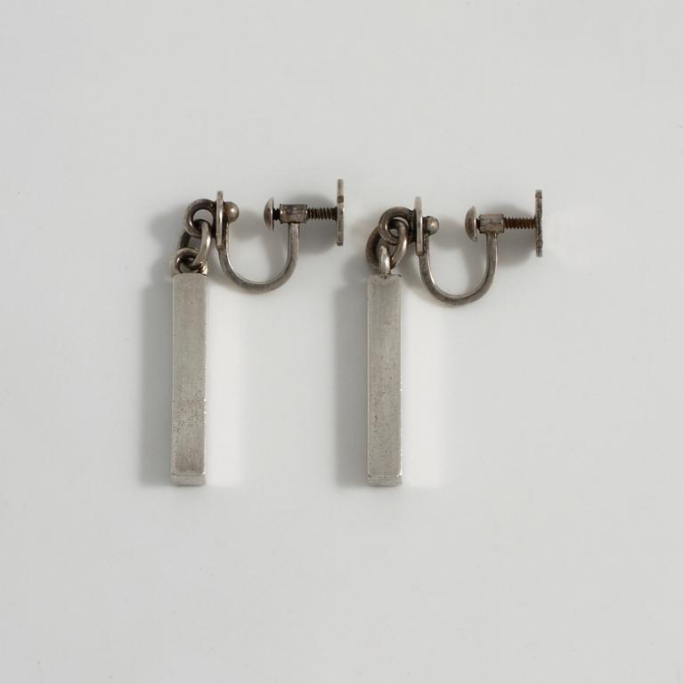 WIWEN NILSSON, Lund, 1953, a apir of earrings.