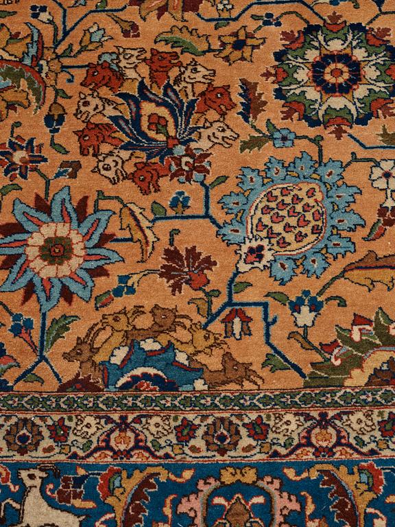 Matto, semi-antique Tabriz, ca 404 x 292 cm.