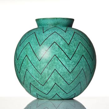 Wilhelm Kåge, an "Argenta" stoneware vase, Gustavsberg, Sweden 1938.