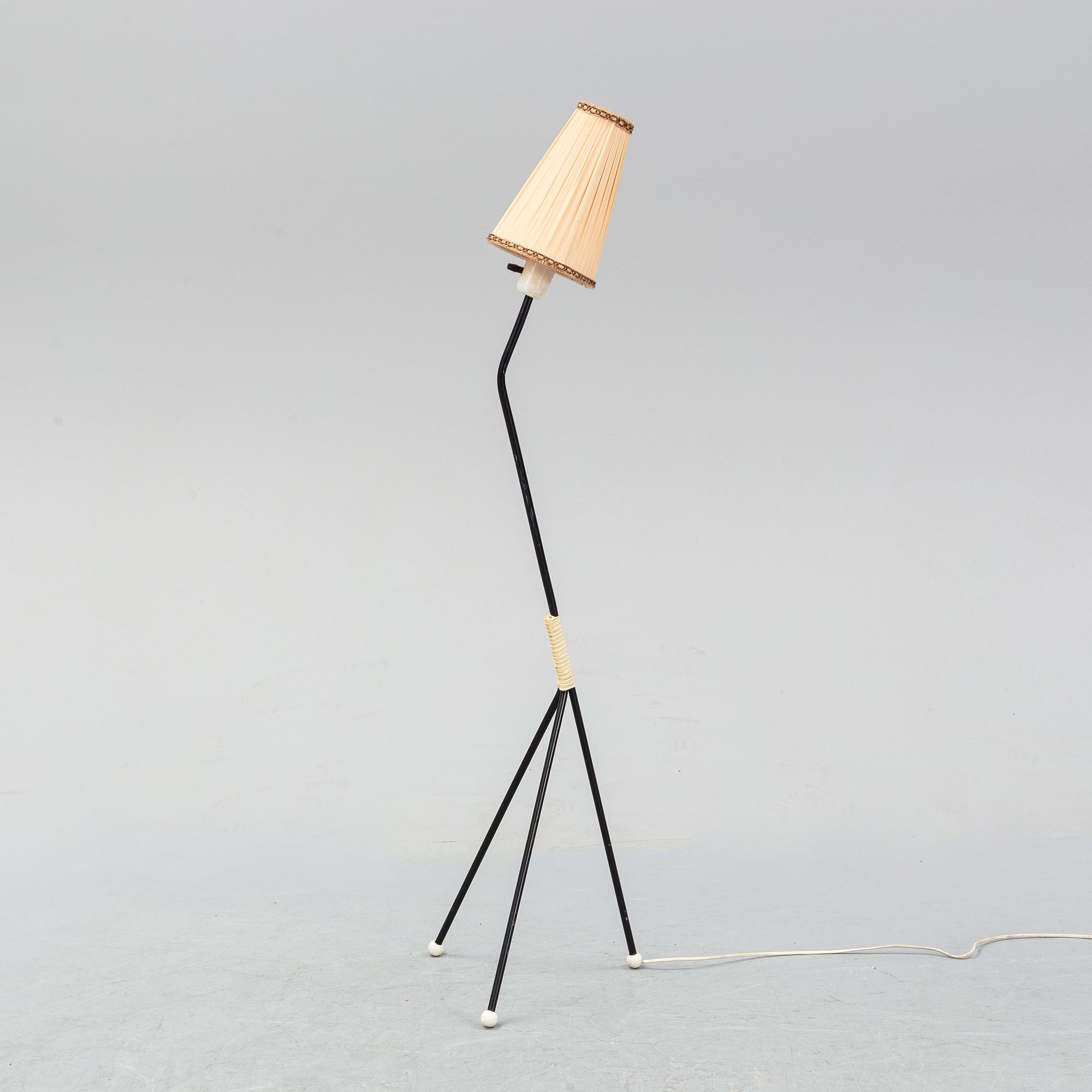 A 1950's-60's floor lamp.
