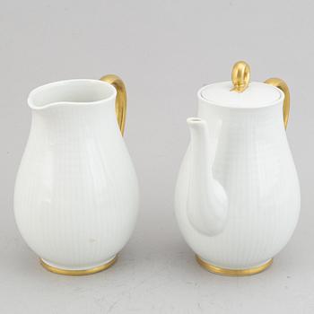 Louise Adelborg, Mat, kaffe- och teservis, Porslin, 110 delar, "Swedish Grace"/"Nationalservisen", Rörstrand.