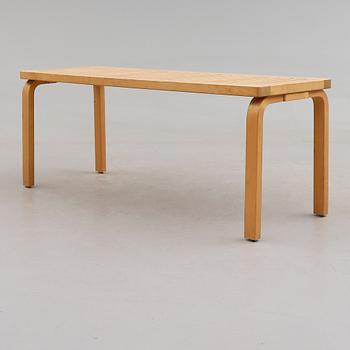 BÄNK, modell 153A, Alvar Aalto, Artek, 1900-talets andra hälft.