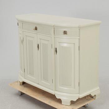 SKÄNK, gustaviansk stil, 1900-talets andra hälft.