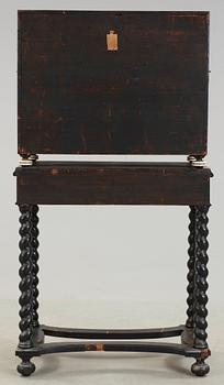 KABINETTSKÅP. Italien, 1800-tal. Barockstil.