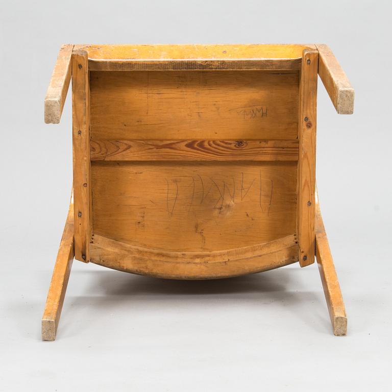 Alvar Aalto, A 'model 2' armchair for  O.Y. Huonekalu- ja Rakennustyötehdas A.B.