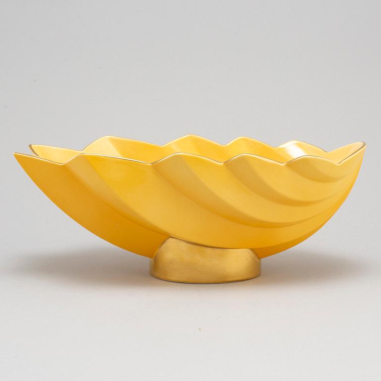 KARIN BJÖRQUIST, a porcelaine 'Pliss' bowl, dated -96.