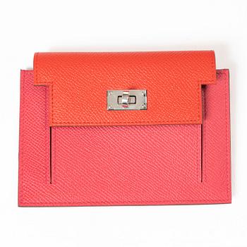 Hermès, Bag, "Kelly 28 Sellier" with wallet "Kelly Pocket Compact", 2021.