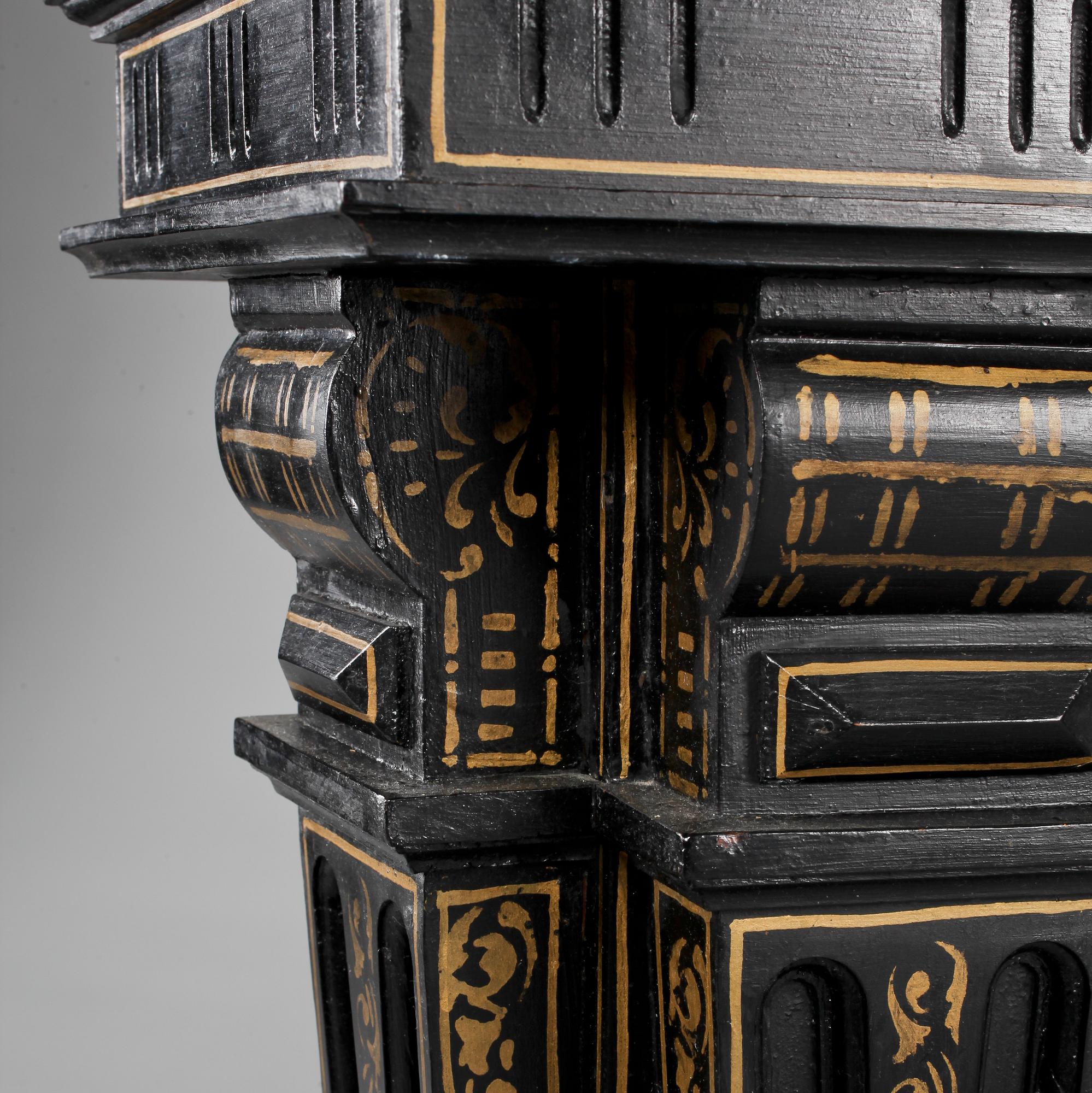 PIEDESTAL, omkring 1900.