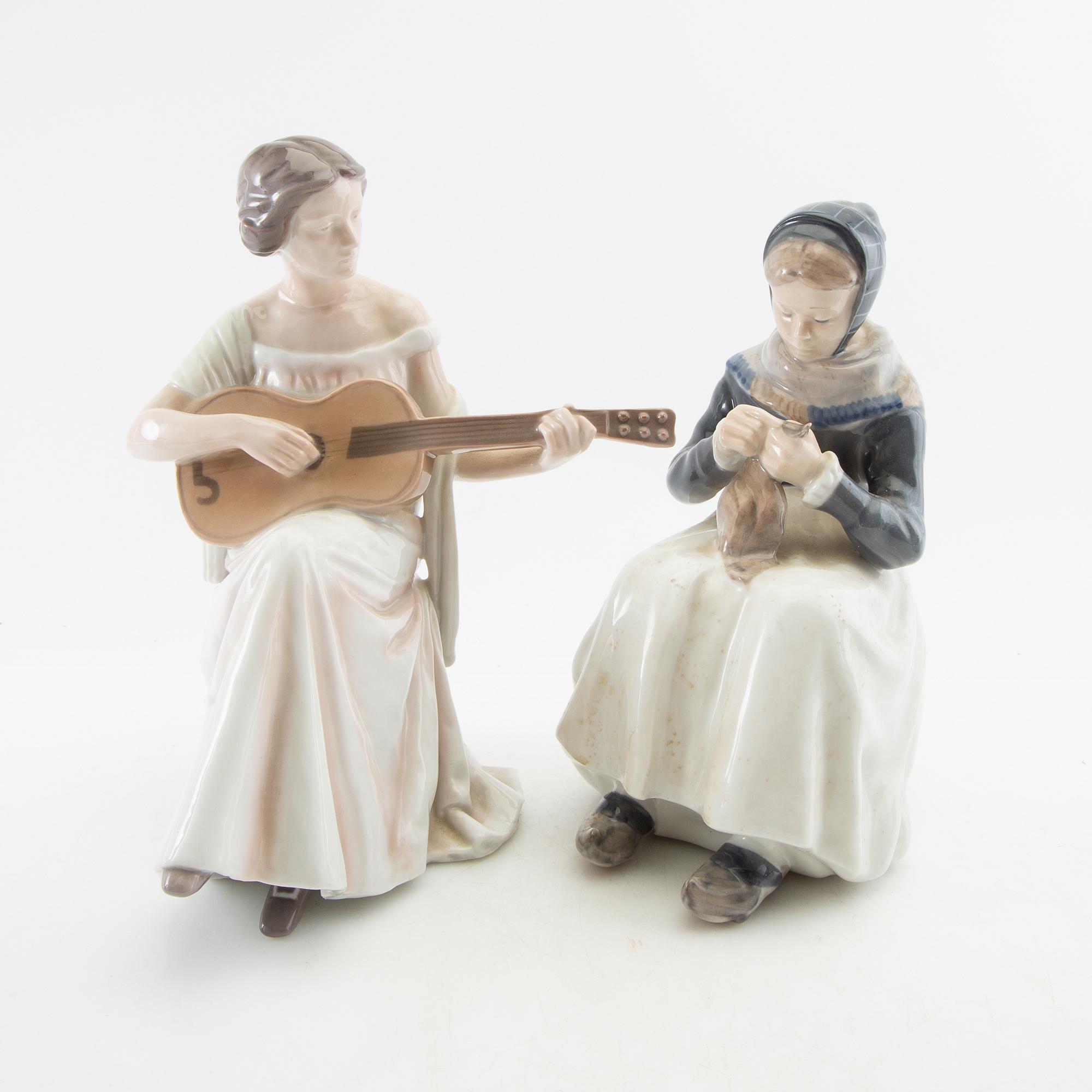 Figuriner 4 st Royal Copenhagen/Bing & Grøndahl 1900-talets mitt/andra hälft porslin.