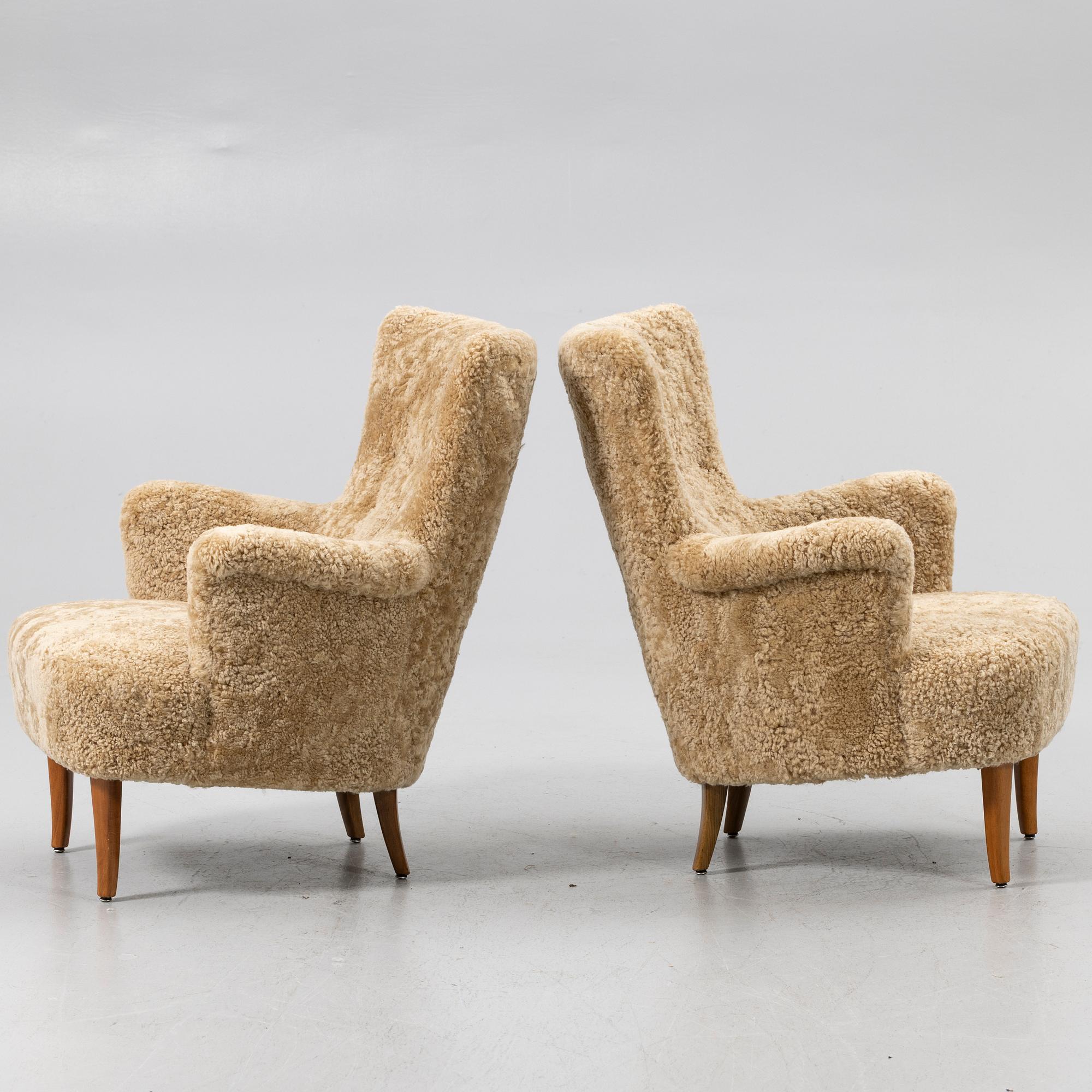 Carl Malmsten, Armchairs, a pair, “Stora Furulid”, O.H. Sjögren, mid-20th century.
