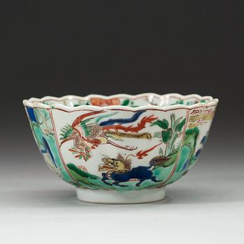 A famille verte lotus shaped bowl, Qing dynasty Kangxi (1662-1722).