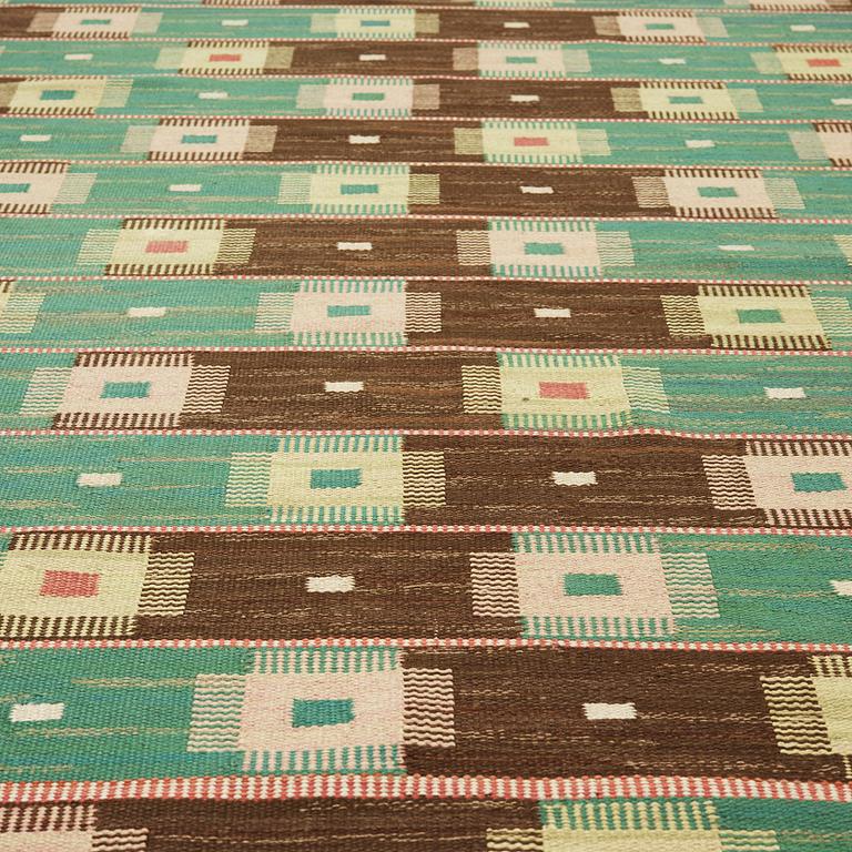 MÄRTA MÅÅS-FJETTERSTRÖM, a carpet, flat weave, 351,5 x 235,5 cm, "Kardborren" (very rare), signed MMF.