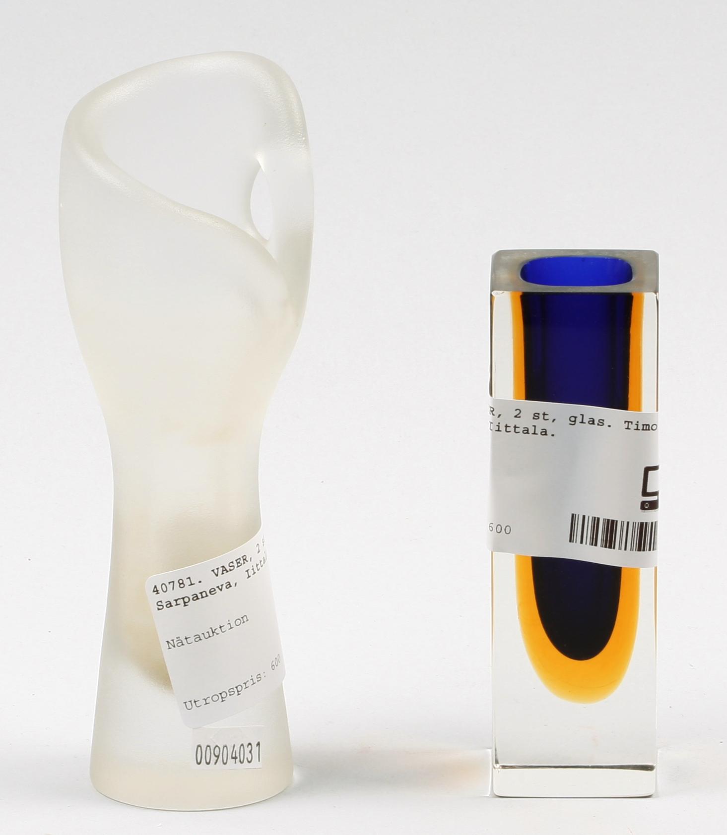 VASER, 2 st, glas. Timo Sarpaneva, Iittala.