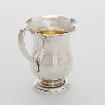 A silver mug, Carl Johan Tegelsten, St. Petersburg 1850s.