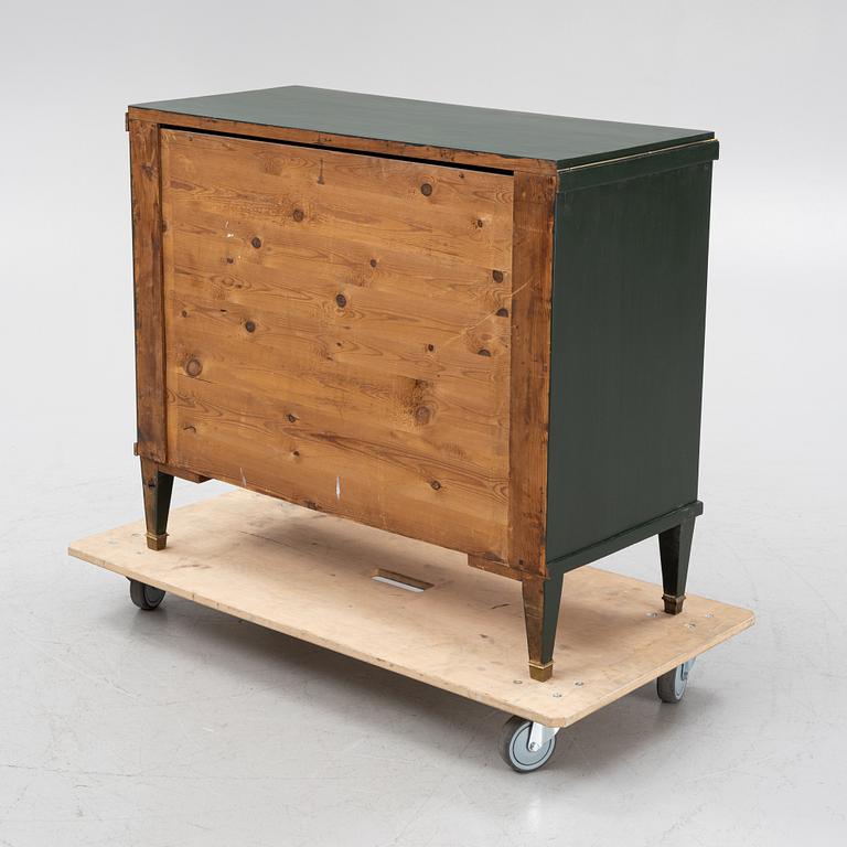 Byrå, Gustaviansk stil, 1900-talets första hälft.