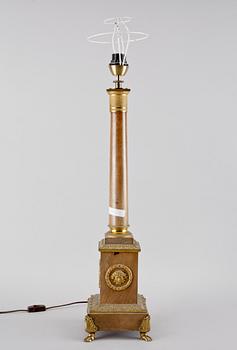 BORDSLAMPA, empirestil, 1900-talets första hälft.