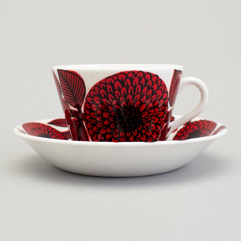 STIG LINDBERG, 6 porcelain coffe cups, "Röd Aster", Gustavsberg 1972-1974.