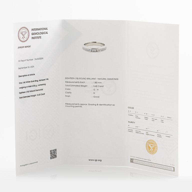 Ring, half eternity band, 14K white gold set with brilliant-cut diamonds.