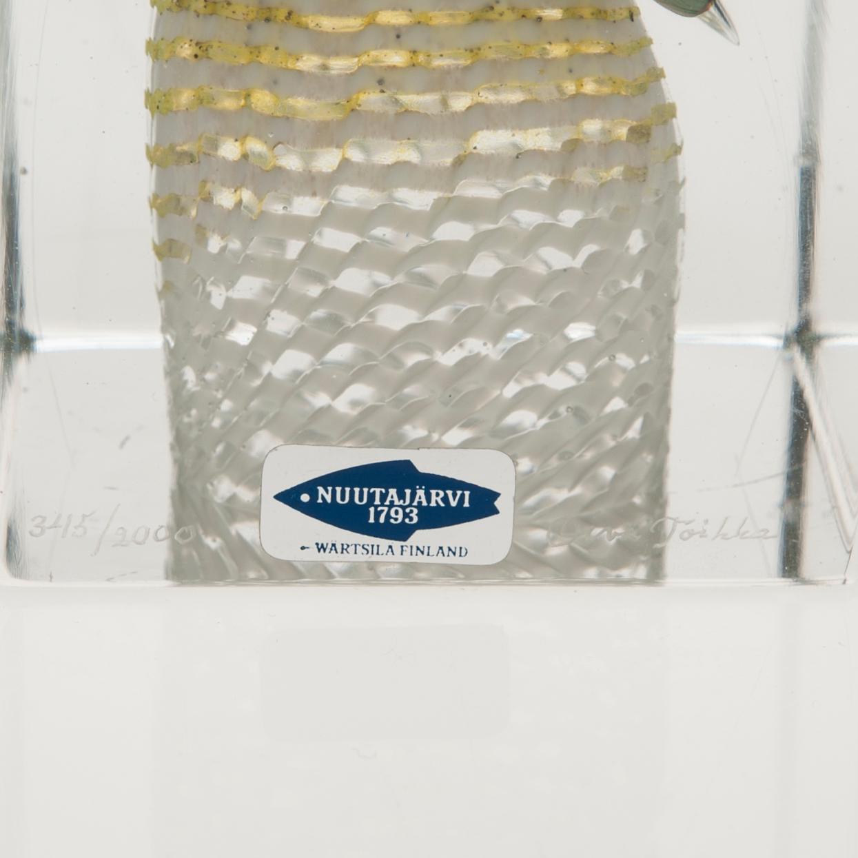 ÅRSKUB, glas, numerad 345/2000, signerad Oiva Toikka  Nuutajärvi 1986.