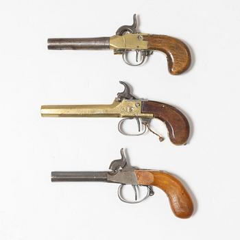 Slaglåspistoler 3 st, 1800-tal.