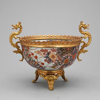 SKÅL, porslin samt metall, Japan, 1900-tal.