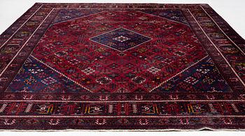 Carpet, oriental, approx. 385 x 290 cm.