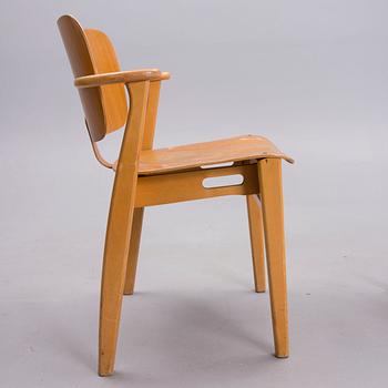 ILMARI TAPIOVAARA, tuoleja, 4 kpl, "Domus", Keravan Puuteollisuus, 1950-luku.