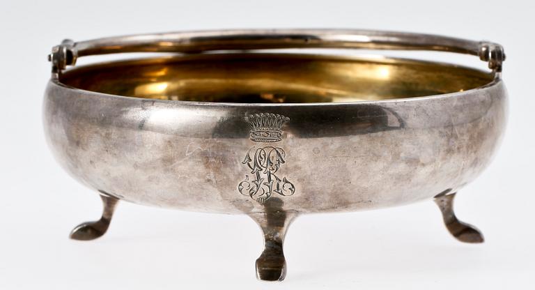 SKÅL, silver, Ryssland 1888. Vikt ca 305 gram.