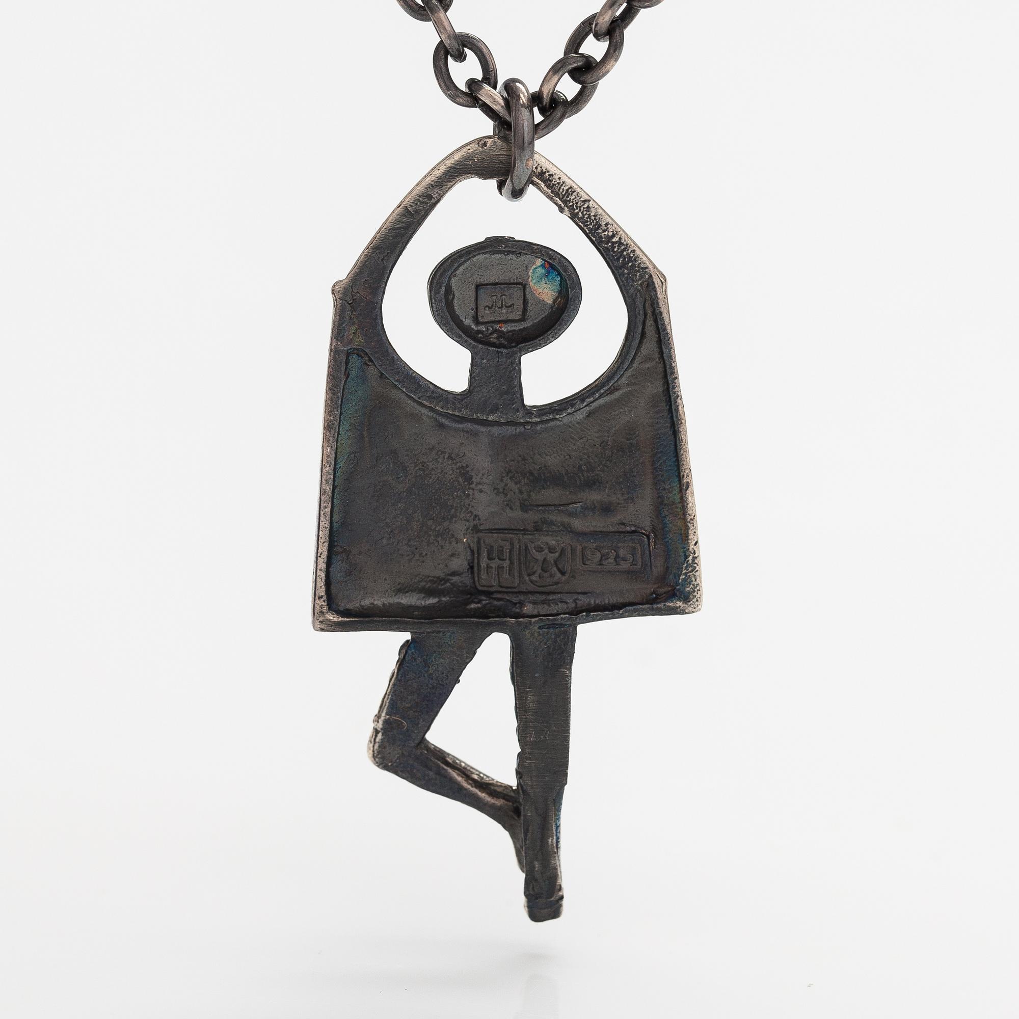 Jorma Laine, Halsband "Dansare", sterlingsilver. Turun Hopea, Åbo.