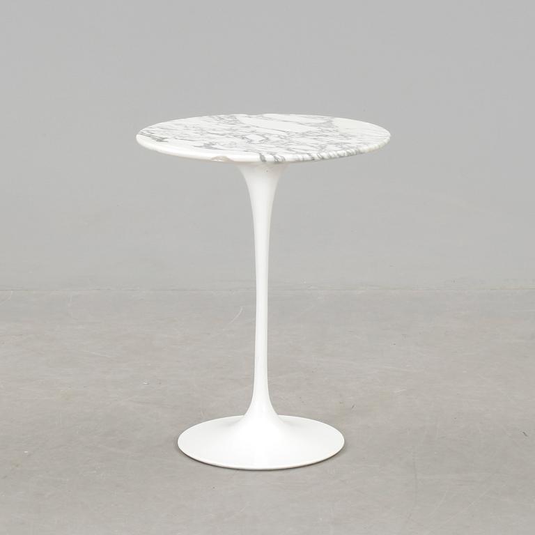 SOFFBORD, "Tulip", Eero Saarinen, Knoll International.