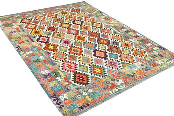 Matta, Kelim, ca. 349 x 253 cm.