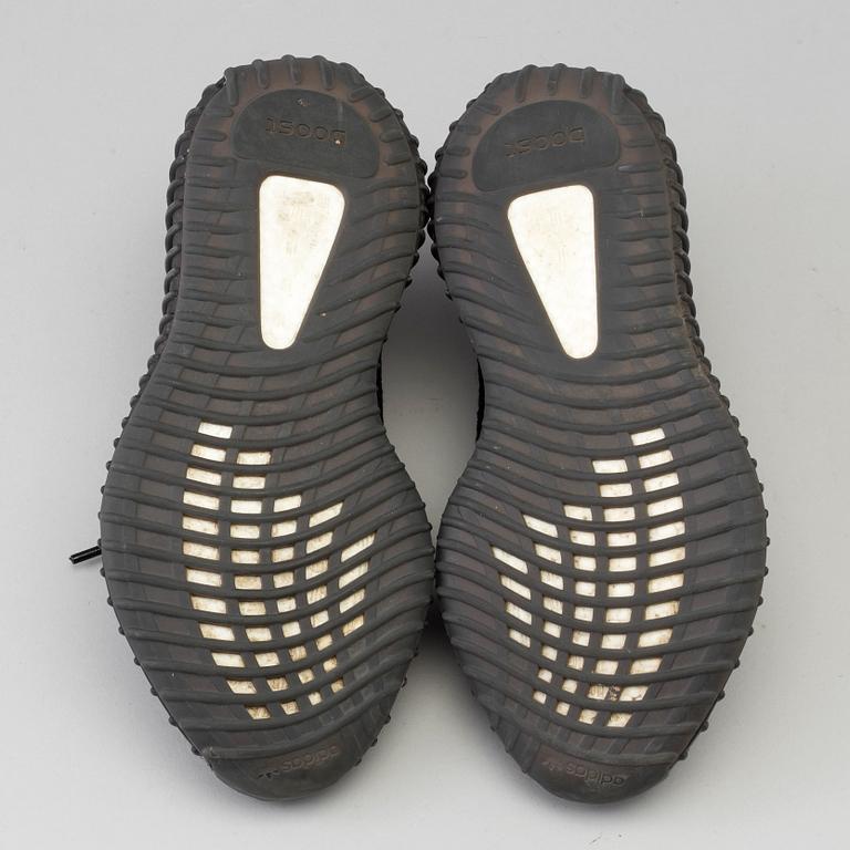 Adidas Yeezy Boost 350 V2 Core black white "Oriol".
