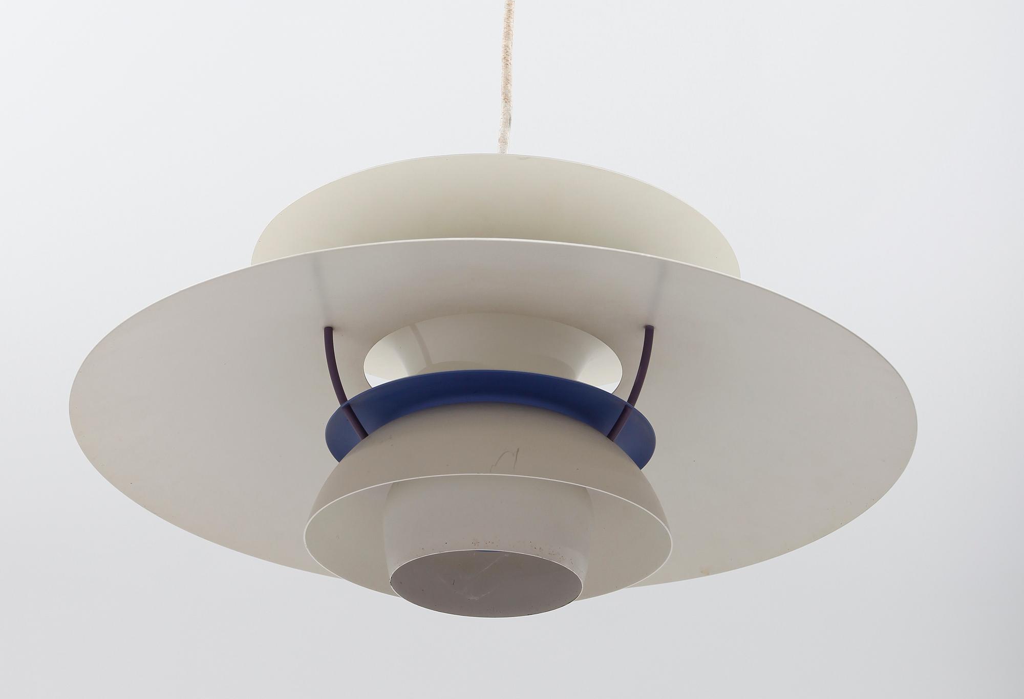 TAKLAMPA, "PH 5", Poul Henningsen för Louis Poulsen, Danmark.