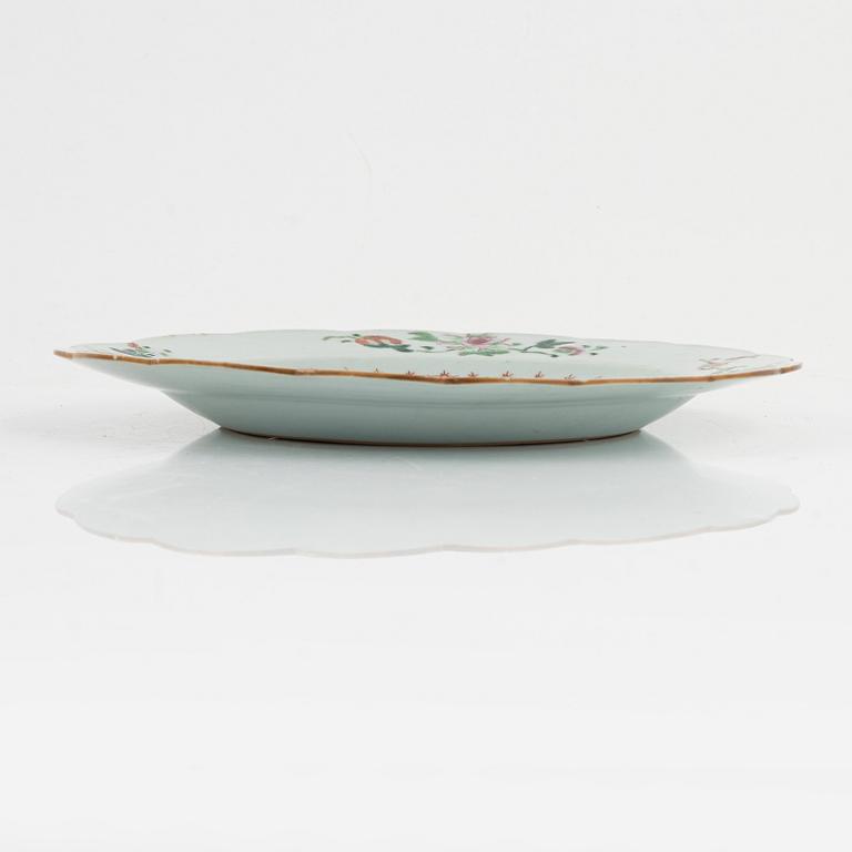 Four porcelain pieces, China, Qing dynasty, 18th-19th century.