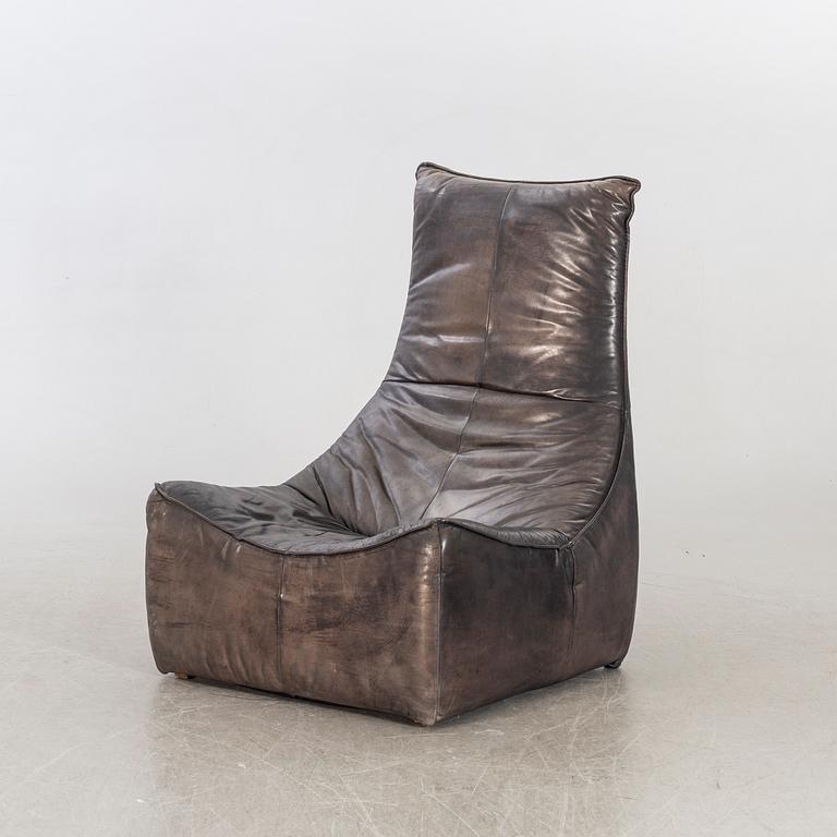 AN EASY CHAIR "THE ROCK" GERARD VAN DER BERG, MONTIS.