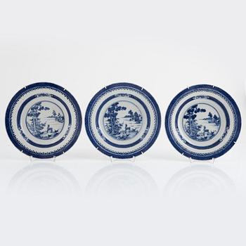 Part set, company porcelain, 7 pieces, China, Qing Dynasty, Qianlong (1736-95).