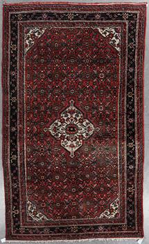 MATTA, sannolikt Hamadan. Ca 294 x 178 cm.