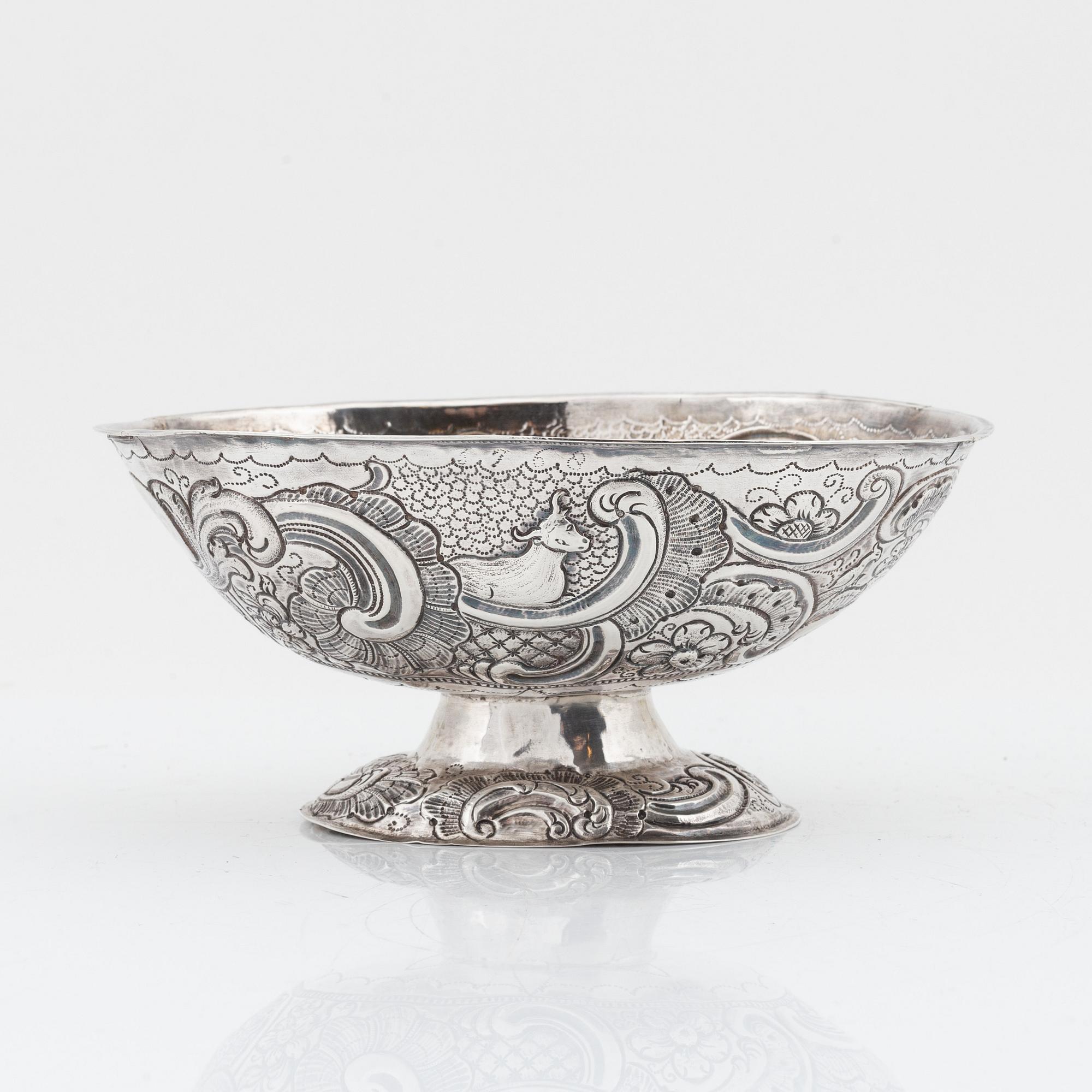 Skål, silver, 1800-talets andra hälft.