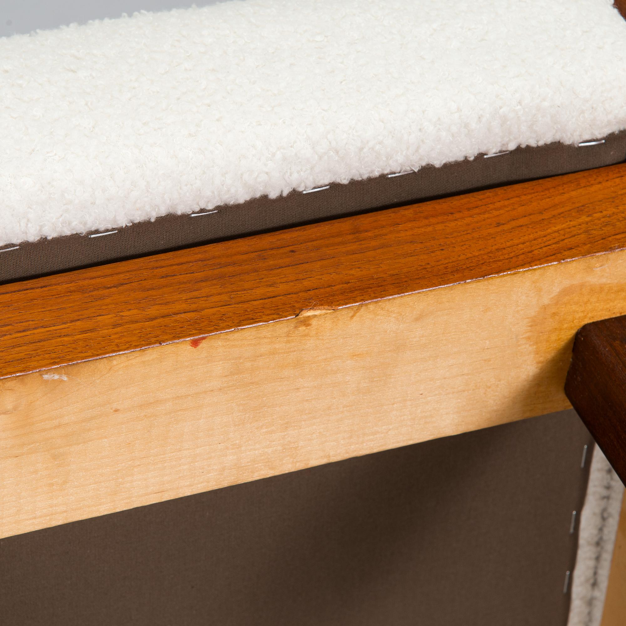 A pair of 1960s armchairs.