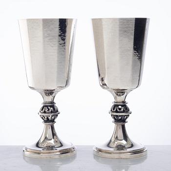 Eric Löfman, A set of twelve silver wine glasses, KG Markströms, Uppsala 1977-1978.