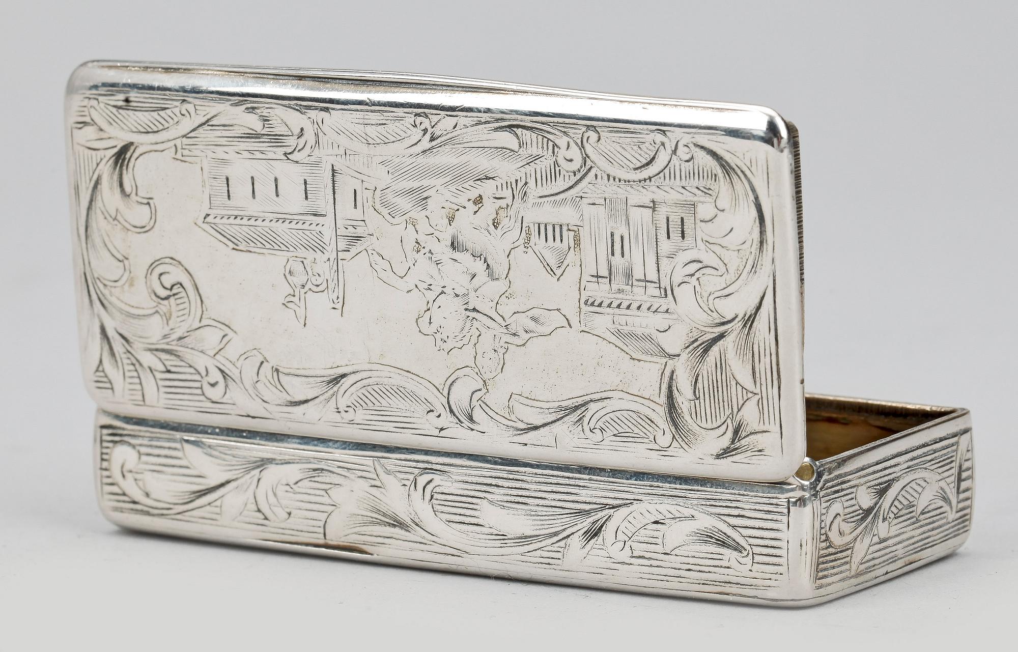 SNUSDOSA, silver, Ryssland, 1847. Vikt ca 75 g.